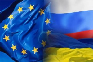UE-Rusia-Ucrania-Banderas