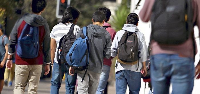 Imagen-Tematica-Estudiantes-Universitarios0-38569089-820×385-1-700×329